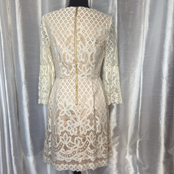 Eliza J Women’s 6 Layered Lacy Back Zip Pleated Flounce 3/4 Sleeves Mini Dress - Picture 4 of 9